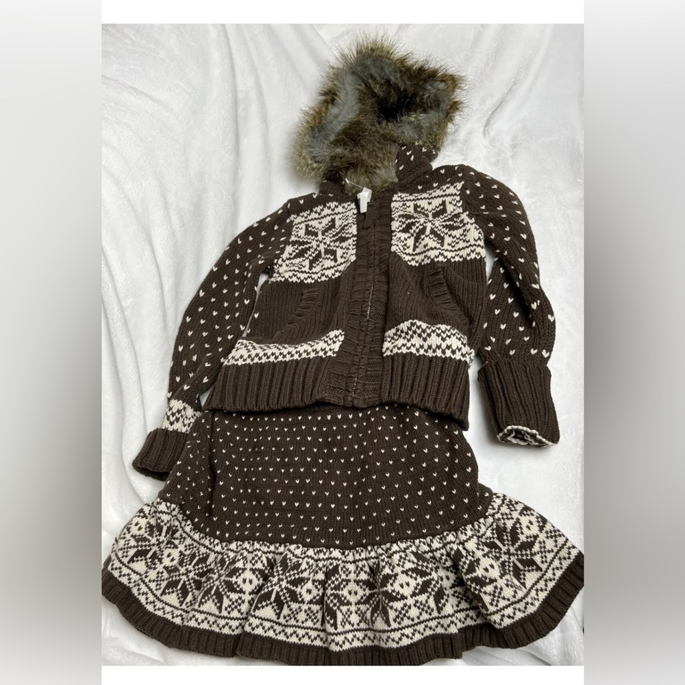 Gap Kids Girls size 8 M Brown Beige 2-piece Set Zip Hoodie Sweater Skirt Set